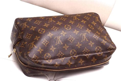 louis vuitton cosmetic pouch ebay|Louis Vuitton small cosmetic pouch.